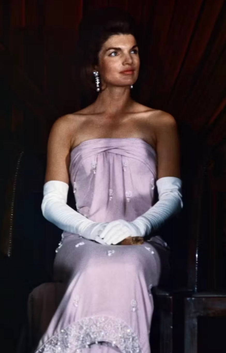 The First Lady Italian Silk White Opera Gloves - Jackie O' Fashion